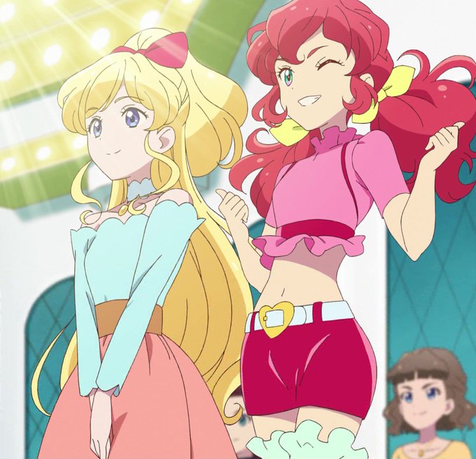 アイカツ 缶バッジ 神城カレン 明日香ミライ アイカツ 缶バッジ 神城カレン 明日香ミライ