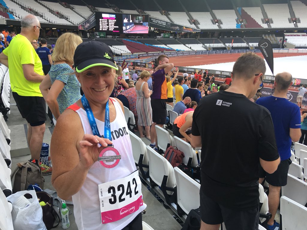 sueby18's tweet photo. #greatteamrelay at the Olympic Stadium last night. The last 100 metres into the stadium, to finish was worth the hot & sweaty 5 Km run 😎😎😅🏃🏼♀️🥇 https://t.co/DLi4QM1Ftt