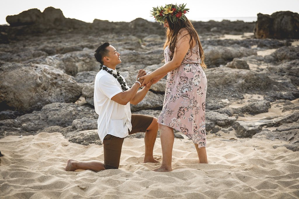 Coach_Dinh's tweet photo. So Day #6 by far the best day! First because it is our 8th year anniversary #MambaYear we did our own photoshoot with a professional for our anniversary! But to end our photoshoot I surprised @lyssatee1717 with an engagement ring! 💍 I couldn’t be more in love ❤️ https://t.co/YS2hDt4uIF