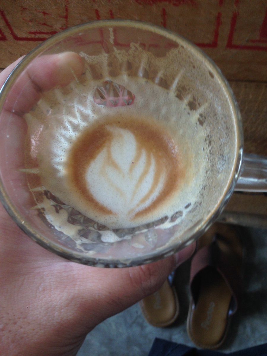 Hingga sruputan terakhir <a href="/Logocoffee1/">Logocoffee</a> #ngopisiang #cappucino #ngopibareng