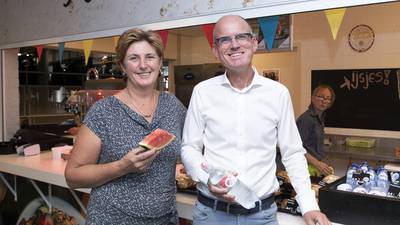 tctreggestreek's tweet photo. Op deze school in Holten eten leerlingen én docenten super gezond https://t.co/34pUwrBLWj https://t.co/CAKg2lak21