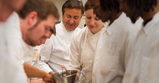 La France à New-York. 
➡️ bit.ly/2MQBeiy

#Actu #Food #Chef