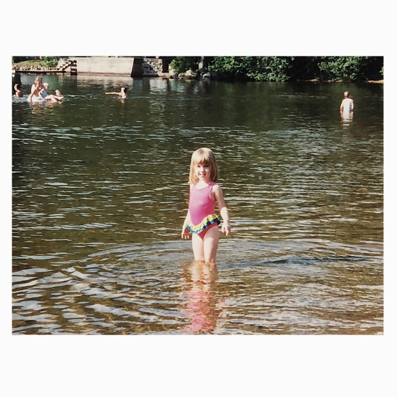 "Growing up on the Alabama Gulf Coast makes one an expert on three things: tearing apart crustaceans, identifying various storm clouds, and beach days."
Summer has officially begun -  Gulf Coast native @gwenllainrose outlined your must-have essentials. goo.gl/7G7Xoc