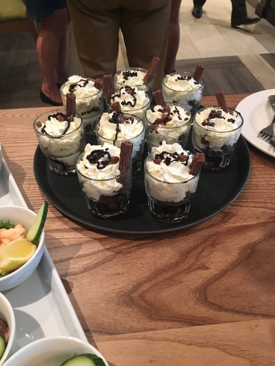 Vivieanne Carr tweet media