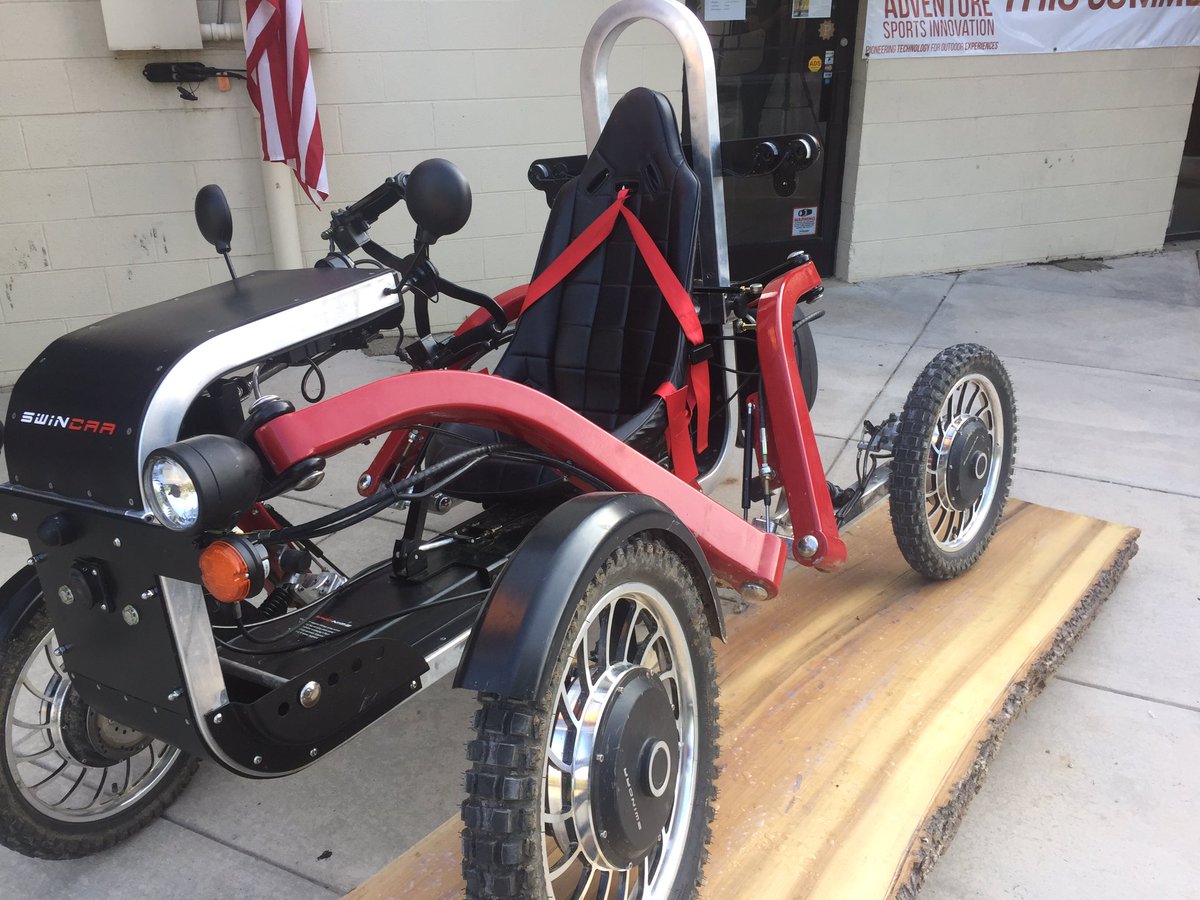 aaronfarrarNews's tweet photo. Here's the SwinCar. It's an electric off-road car made in France. https://t.co/1a2JivDzbr
