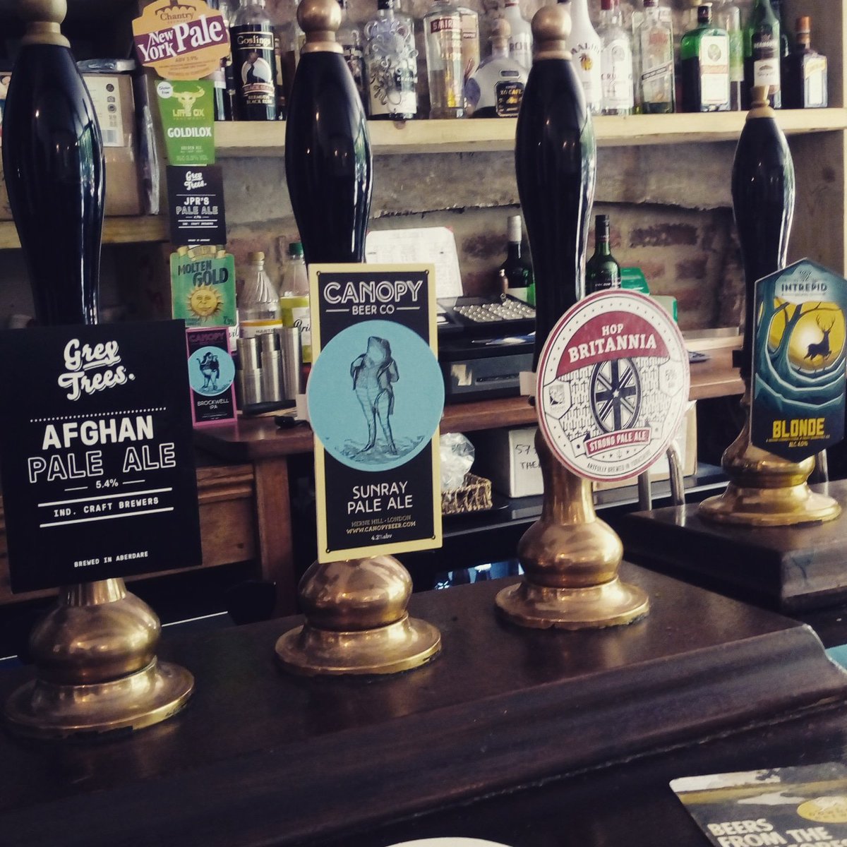 We've got pale! @greytreesbrewery <a href="/canopybeerco/">Canopy Beer Co</a> <a href="/treboombrewery/">Treboom Brewery</a> <a href="/intrepidbrewing/">Intrepid Brewing Co</a> 
.
.
.
.
.
.
.
.
.
.
#bristol #pub #camra #beer #ale #realale #craftbeer #caskbeer #goodbeerguide #paleale