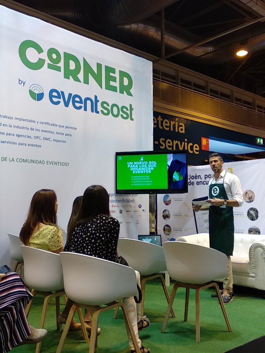 Pilarjp83's tweet photo. Aproximadamente un 20% de la comida en un evento, se desperdicia 😥 Debemos reflexionar sobre esto.
#Ecoevento plantea soluciones como recoger la comida sobrante y redistribuir la entre comedores sociales 🔝🔝 #Eventodays #Madrid  #eventsmanager #eventFan https://t.co/QqSOIvzuFJ