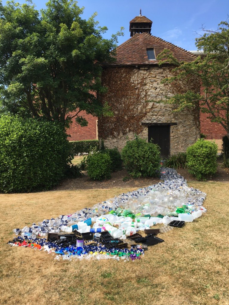 Shottery's tweet photo. Our creative activists in Year 8 getting to grips with plastic pollution.
#ConsciousConsumption #ProtectOurOceans #TransformTrash #KnowYourWaste @PlasticOceans @LushLtd https://t.co/Li4jITRcp2