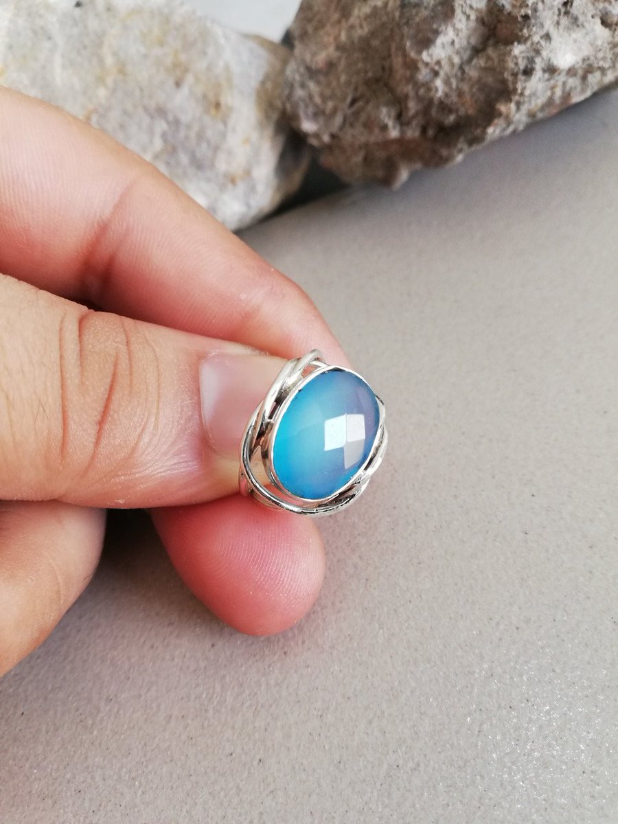 craft_midas's tweet photo. Blue Chalcedony Gemstone 925 Sterling Silver Ring
Buy At
https://t.co/AzyGC5qHja
#bluechalcedonyring #bluechalcedonyjewelry #religiouisring #crystalring #giftring #Bestdesignring #widebandring #heppiering #marchbirthstonering #organicring https://t.co/1YaWbBZaDE
