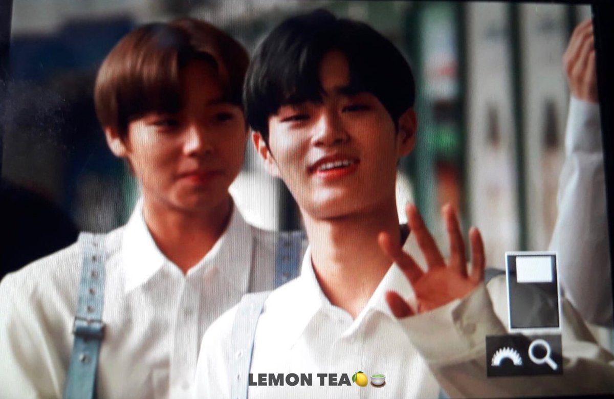 LEMONTEA_bnm's tweet photo. 180705 

ㅏㅏㅏㅏㅏ 오랜만이다ㅠㅠㅠㅠㅠ
귀요미이다ㅠㅠㅠㅠㅠㅠ

#워너원 #이대휘 #WANNAONE #DAEHWI https://t.co/d7CCviJeRt