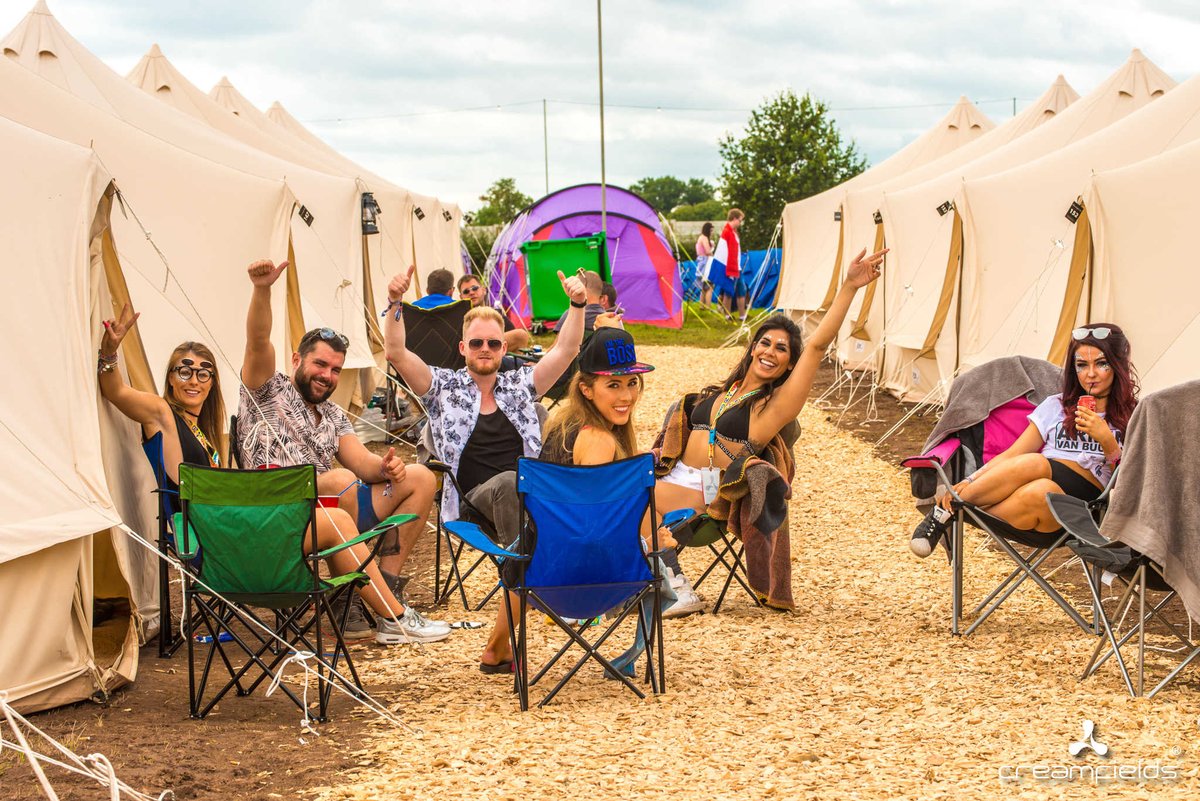 Creamfields's tweet image. Everybody remembers their first time ⛺️ 🔊🎶

Who's camping for the first time this year? #Creamfields21 #7WeeksToGo 👉 goo.gl/8ycwCr