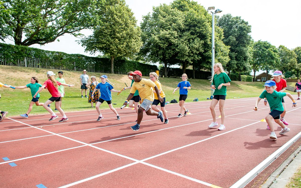 More than 600 primary school children joined us for various sporting, artistic and academic activities during our Community Day yesterday - with plenty of fun in the sun along the way. tonbridge-school.co.uk/news/general/a…