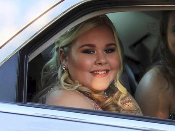 kayros_onlus's tweet photo. La rivincita di Chloe Robson nel giorno del gran ballo di fine anno; una sedicenne come tante, abituata dall’età di 7 anni a sopportare angherie e prese in giro, a causa della sua linea “curvy".
https://t.co/1jqiQ3GCX1
#storievere #storiepositive #positivevibes https://t.co/aVU27XKucn