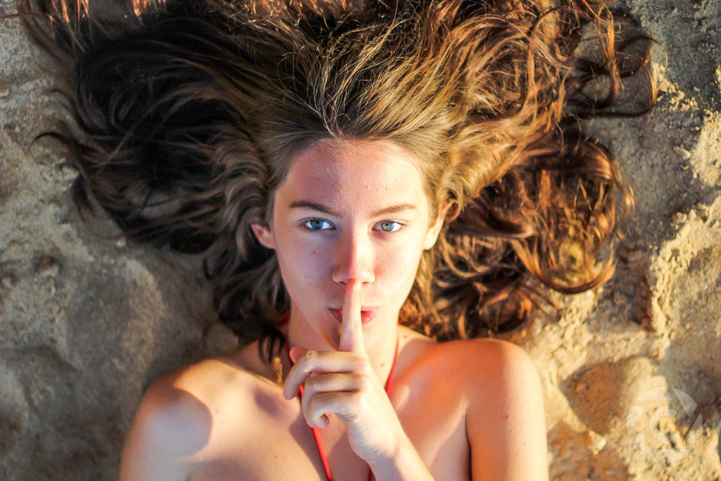 CoinaPhoto's tweet photo. #Welovesummers 🏖️ #Beauty💅🤫 Photo by Senada Pavlovic https://t.co/LBTTWGq8k9 #PhotoOfTheDay #POTD #ILoveSummer #BeachDays #UserGeneratedContent #Coinaphoto https://t.co/mtWQODiXgA