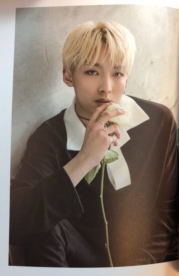 zuhospics's tweet photo. o damn he didn’t come to play https://t.co/dHFrsLCmqc