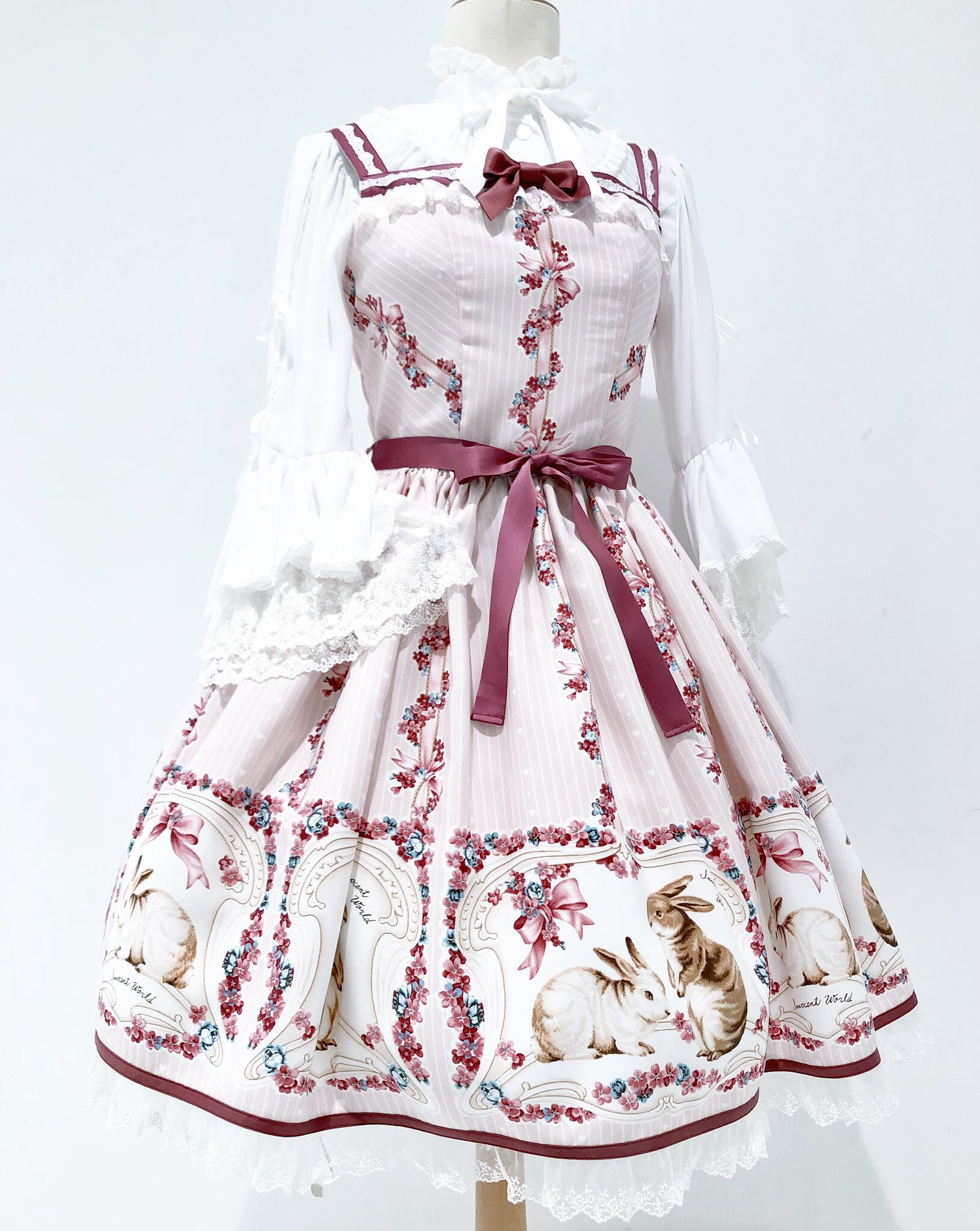 イノセントワールド　編み上げリボン姫袖ブラウス　タグ付き イノセントワールド 編み上げリボン姫袖ブラウス タグ付き