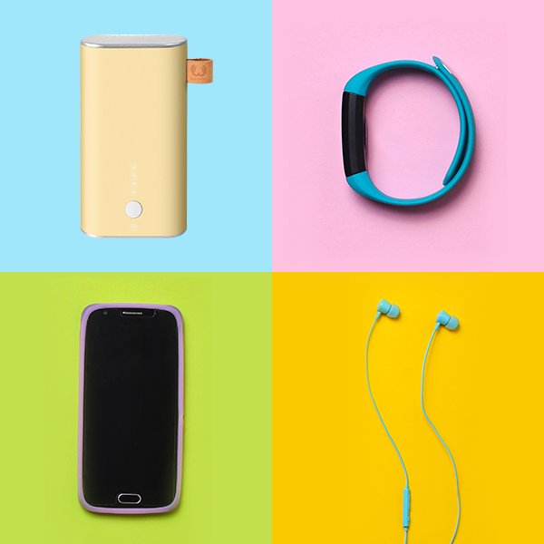 FlancoRo's tweet photo. Must-have la festivalul din weekend. Have fun la mare! 🤩
#MusicFestivalSurvivalKit 
#Music 
#Fun https://t.co/onLYijC9to