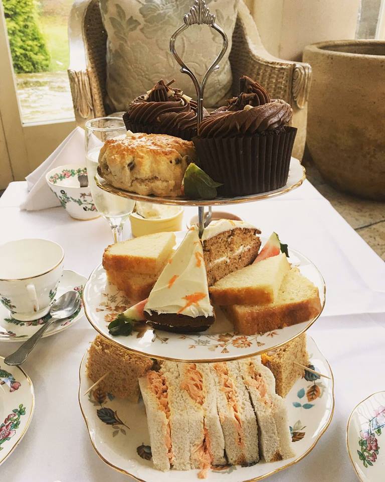 What a beautiful day for an Afternoon Tea ☀🍰

bit.ly/2u82npF✨

Book in for an Afternoon Tea through our website or call on 0115 965 4466

📸 rachel_ludlam

#woodboroughhall #beauty #weddingtime #2018wedding #afternoontea #afternoonteas #britishtea #creamtea