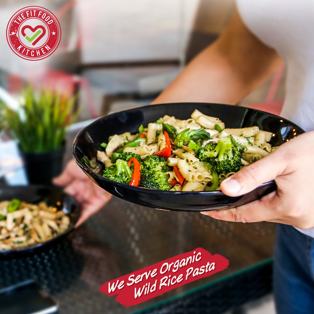 TFFKdubai's tweet photo. #Pasta and #healthy can definitely be in the same sentence! 
We serve #organic wild #rice #pasta #perfect for those pasta #lovers but #looking for #healthier #options!

#pastalover #organic #organicpasta #cardio #organic #pomodoro #pestosauce #lowfat #lowcarb #food #foodporn https://t.co/uWWgg2a0n5