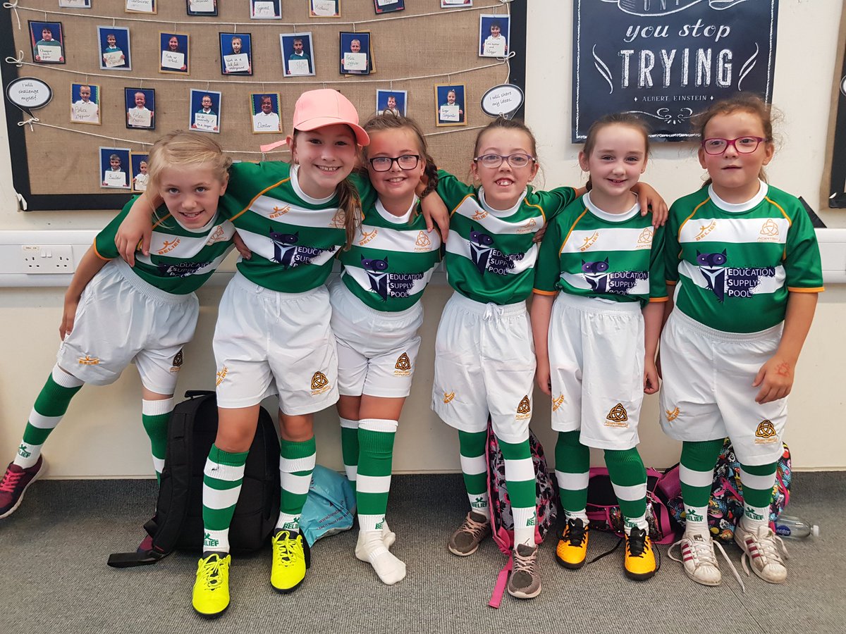 YEAR3_RRC's tweet photo. Good luck to the year 3 girls taking part in the world cup tournament today. Have fun, you all look great! #teamwork https://t.co/RlX74wecnb