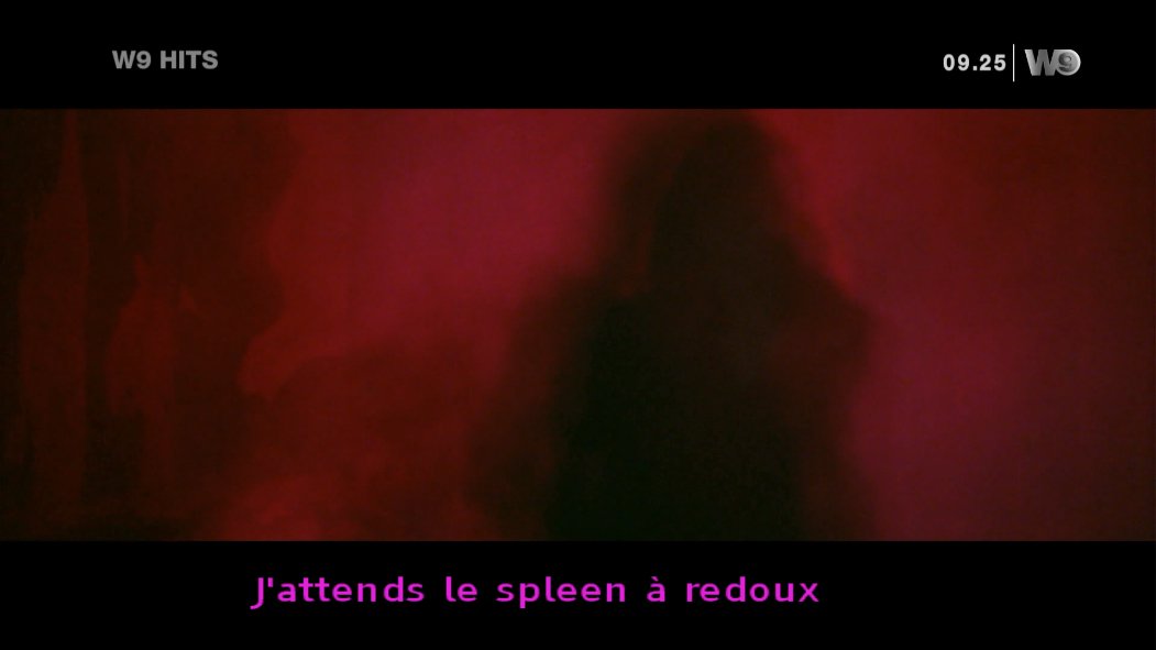 DavArtNow's tweet photo. @InnaNetMF ok merci on verra bien avec le livret mais a bien réecouter le "je suis peinard" a l'air audible au casque, non? ;-) #rollongstone #mylenefarmer https://t.co/U6tl65yqQN