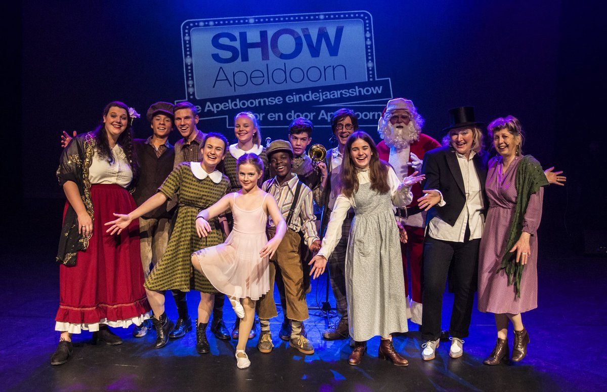 TheaterOrpheus's tweet photo. Maak je graag muziek? Heb je een prachtige stem? Speel je in een band? Heb jij de beste dansmooves? Is acteren jouw passie? Kortom sta je graag op het toneel? Meld je dan nu aan voor #SHOW_Apeldoorn 2018! https://t.co/VofT0MSMSg https://t.co/P8hspX8sWZ