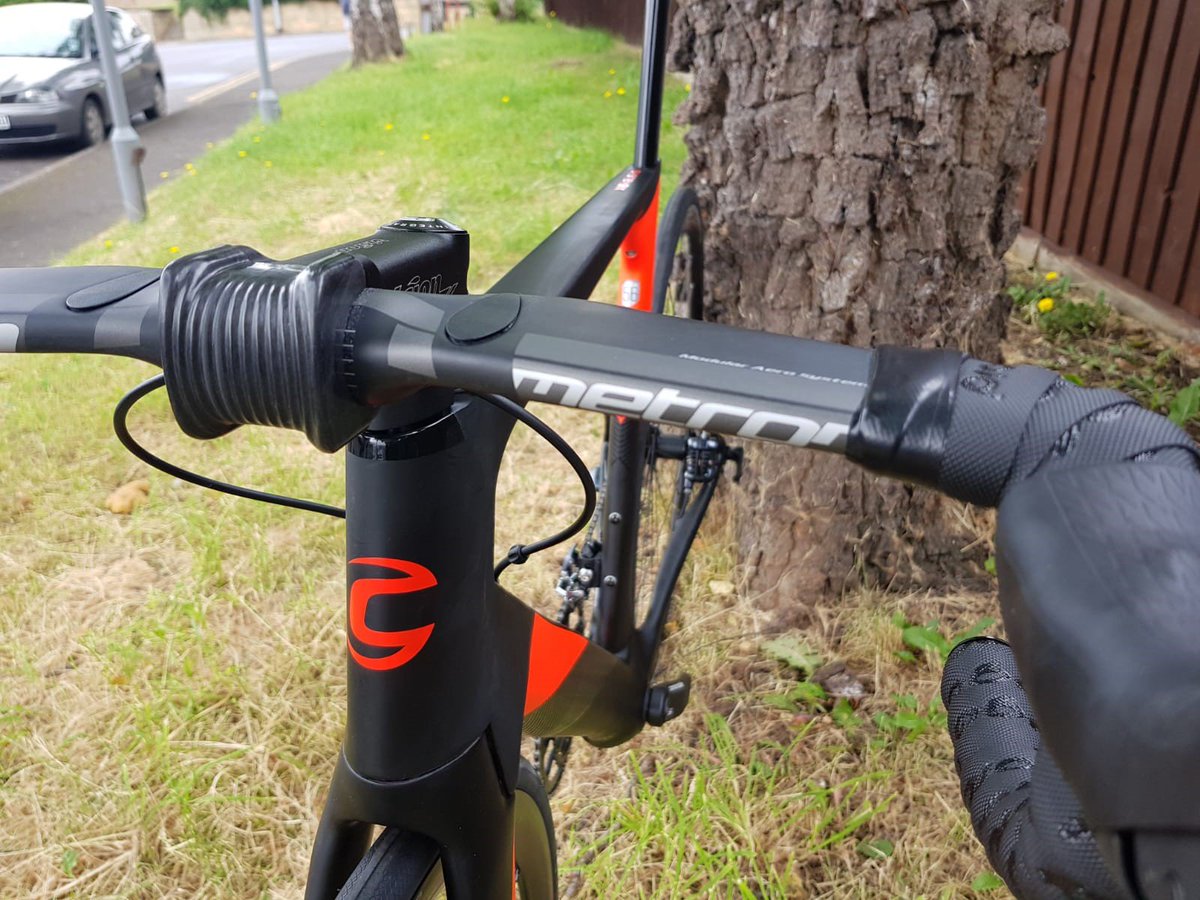 triuk's tweet image. A quick look at the brand-new @RideCannondale SystemSix; laying a claim as the world’s fastest UCI legal road bike. 

If you like to go fast, the all-new #SystemSix will make you faster. it’s as simple as that.