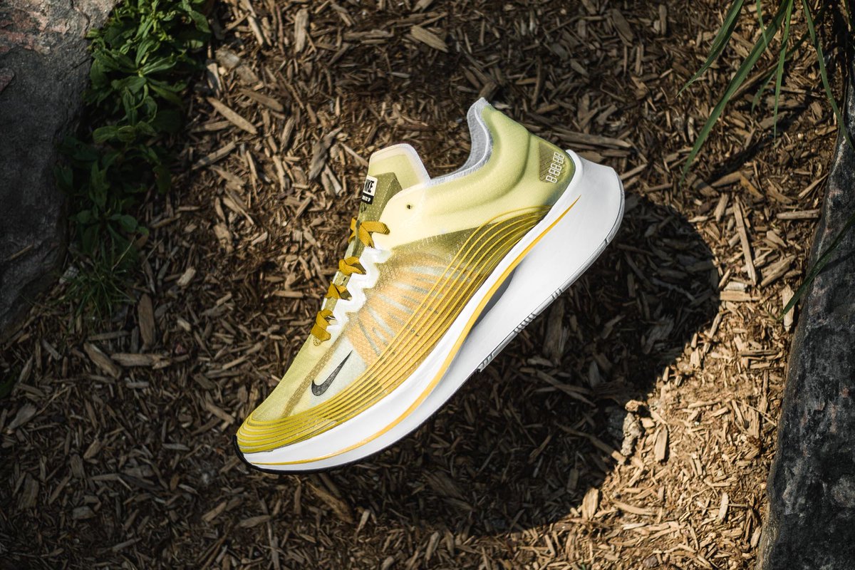 nike zoom fly eastbay