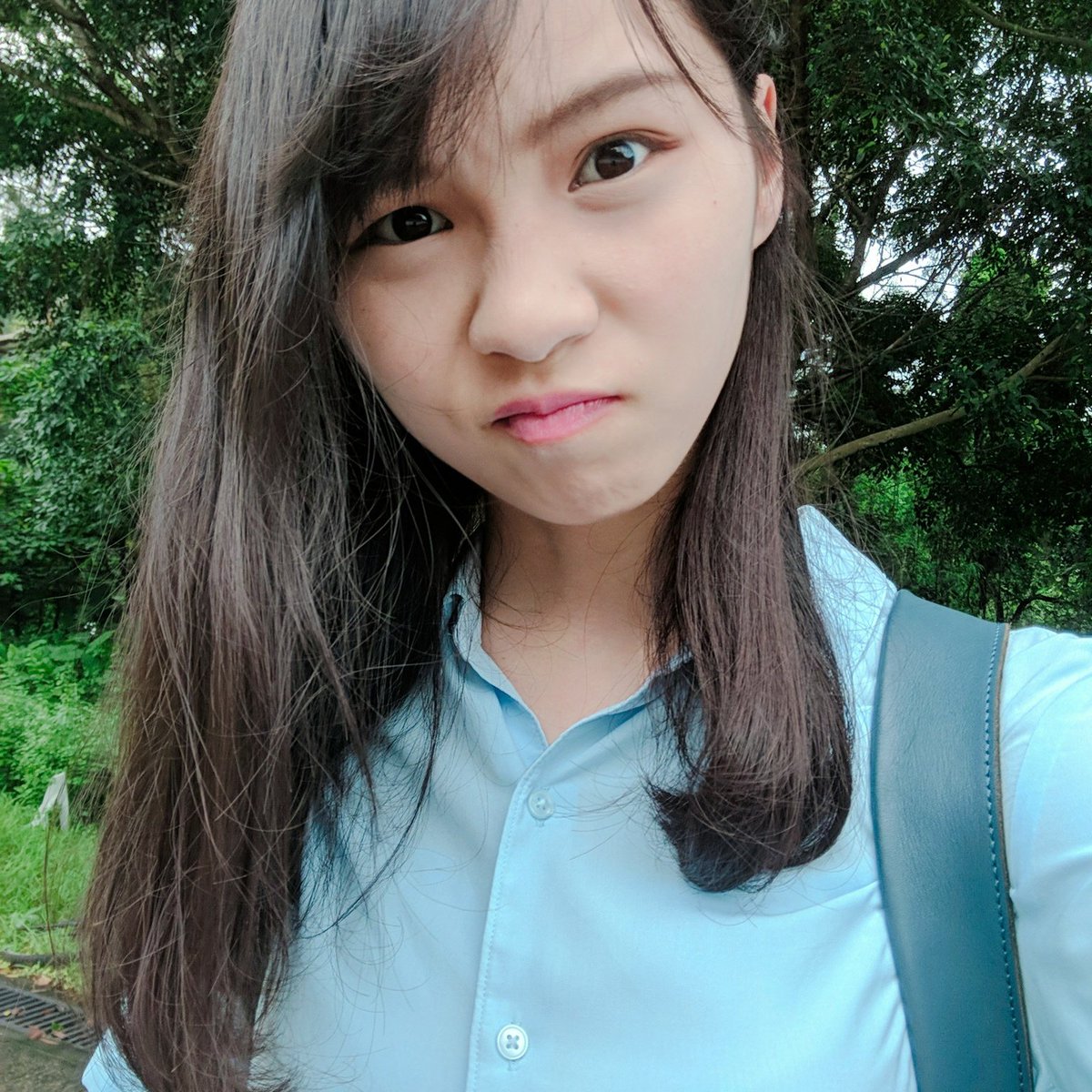 Agnes Chow 周庭 今夜は重要な晩餐会があるので ちゃんと化粧してシャツを着たんですけど 普段はあまり化粧しないよー 行ってきますー O 丿 香港 メイクが苦手 Agnes Chow 周庭 今夜は重要な晩餐会があるので ちゃんと化粧してシャツを着たんですけど 普段はあまり化粧しないよー 行ってきますー O 丿 香港 メイクが苦手