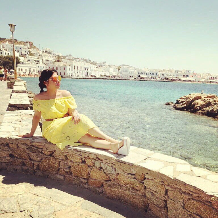 TulsikumarTK's tweet photo. Smell the Sea and Feel the Sky 
Let your Soul and Spirit fly 🌊🌞 

#Mykonos #travelgreece #Tulsitravels #traveldiaries #vacationvibes #tulsikumar https://t.co/28kWzMHo6b
