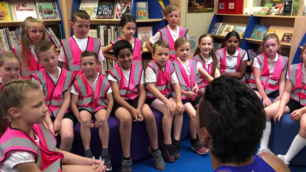 HolmeValleySch's tweet image. Then it was the chance for our sports ambassadors have a Q&amp;amp;A session with @damekellyholmes #JoinInJune 

Asking about her Olympic memories, how she got into running and what other sport she enjoys.