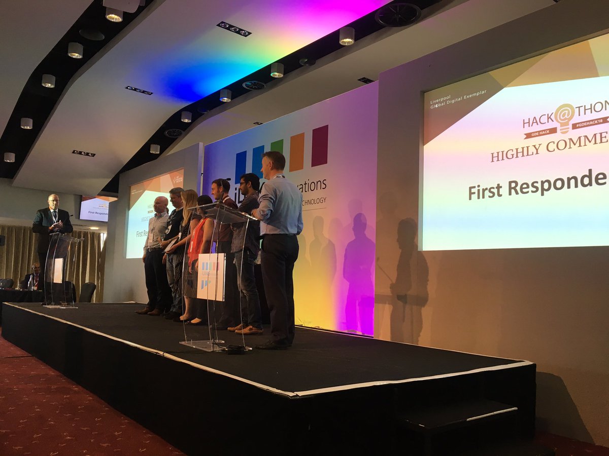 iLinksInnovator's tweet photo. Special recognition awards at #GDEHACK18 for first responder and  health@home @iLinksInnovator #iLINKS18 👍 https://t.co/vc3f7QgrCV