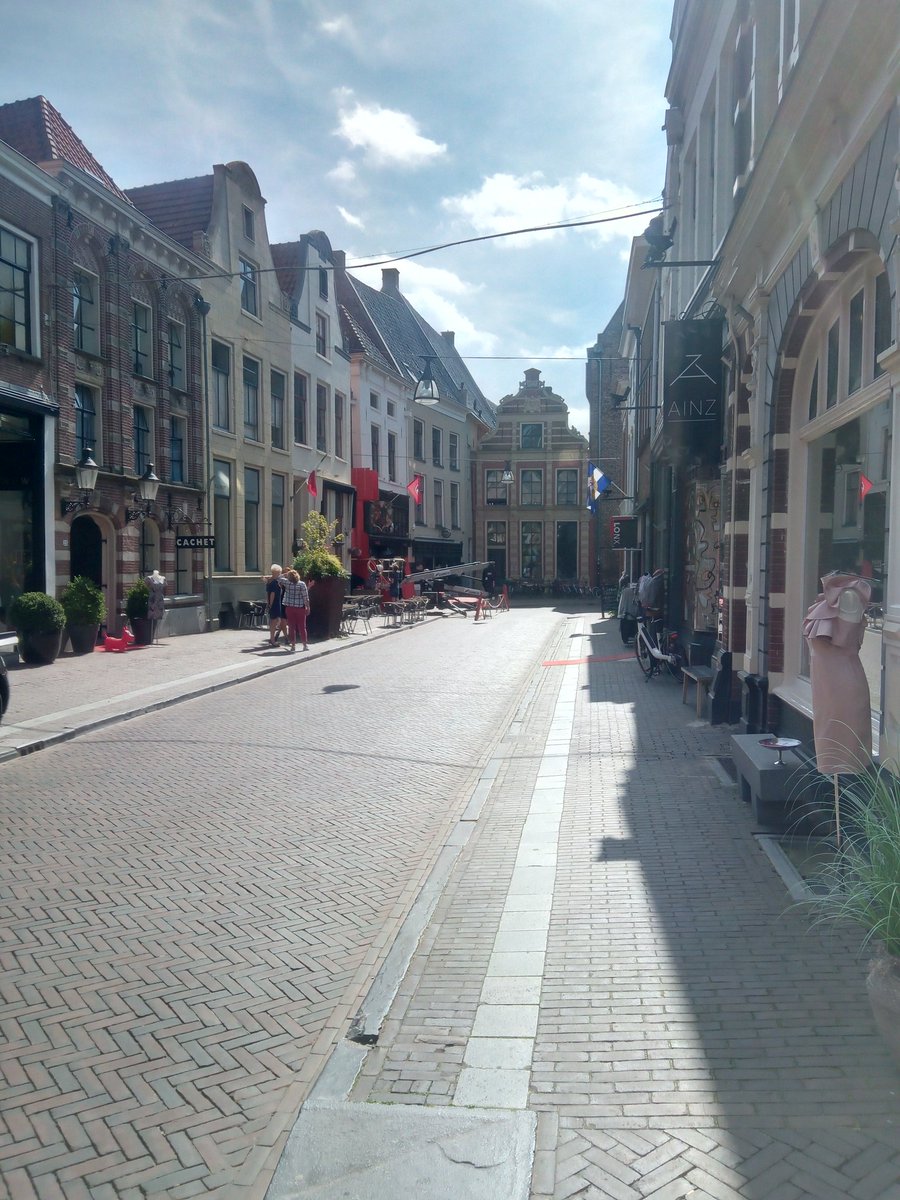 Er wordt druk getimmerd in de straten en stegen van Zwolle. Onze architecten bouwen hun projecten voor #Proto 'Architecten in het nauw'