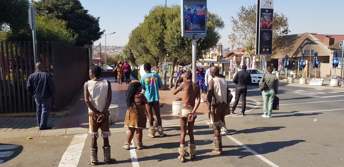 I'm at Nelson Mandela's House in Soweto, Gauteng w/ @altasmujgan swarmapp.com/c/a9pMhzGIXQv