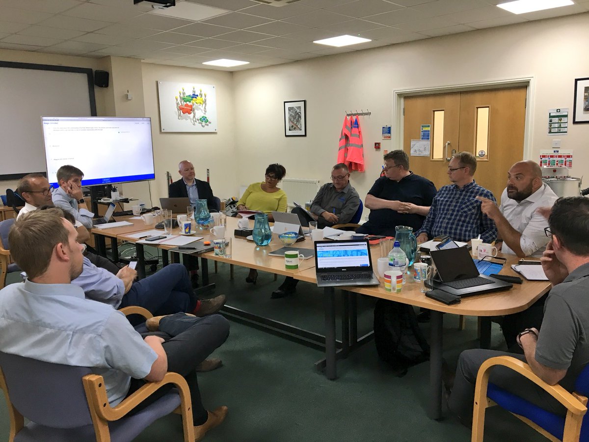 SummitSystems's tweet photo. Learning a thing or two with Carlo from @vismec_ at our monthly sales meeting. Lots of new, exciting equipment to learn about! 👀 #NewDevelopments #Plastics #Technology https://t.co/0OWPF4yuiF