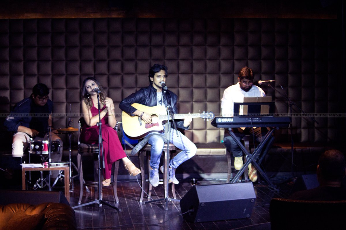 coconut_talent's tweet photo. All about the yesterday's mesmerizing Unplugged Night in Mumbai with our exclusive artist #SharatSinha at the club @CourtyardHotels.
For business inquiries, call- 8080018018 / 8080188188
#CoconutTalentManagement #CTMExclusive https://t.co/1ixegT3SIT