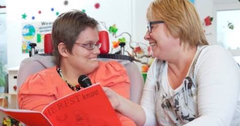 VisioDeBrink's tweet image. Geen vroege vogel, maar meer een nachtvlinder? Wij zoeken cliëntbegeleiders (niveau 4) voor de nachtzorg. Reageren kan tot 9 juli 2018. De selectiegesprekken zijn gepland op 17 juli. #Vries
werkenbijvisio.org/vacaturebeschr…