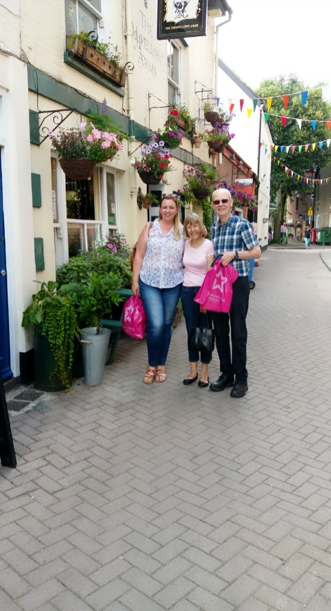 charli_says's tweet photo. Vacation time :) #Dorset #england #stillbritish https://t.co/MiAtoqnqNk