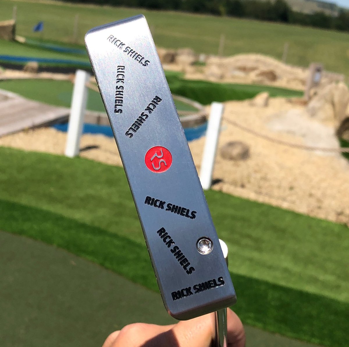 RickShielsPGA's tweet photo. 🚨WIN the first EVER ‘Rick Shiels’ putter!

To enter -

- RT this tweet
- FOLLOW @RickShielsPGA 
- CLICK the link below!

https://t.co/cxEzrClVWk https://t.co/sdCdlZOiD6