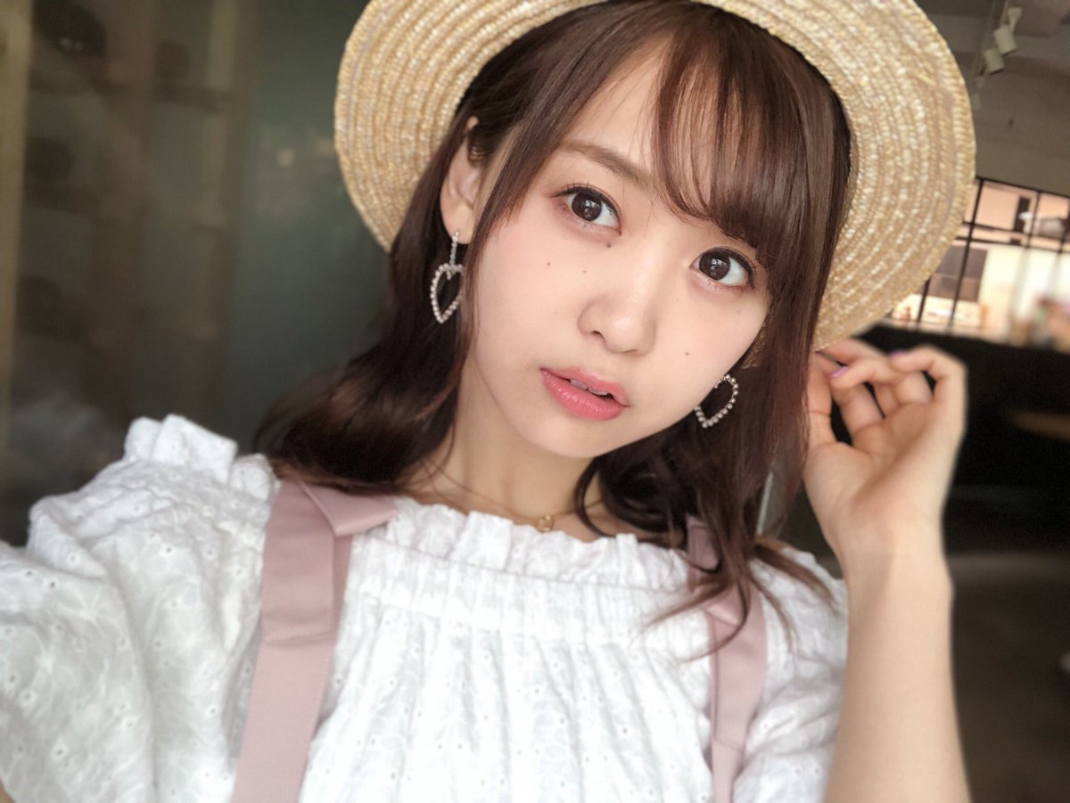 ジャケ写私服ver iPhoneXで撮った高画質無加工な優芹澤、まだいける（笑）