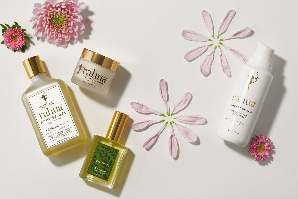 TopnotchResort's tweet photo. Because self-wellness is a journey that begins with respecting the earth, Rahua products are made with organic, natural, pure plant derived ingredients. Come in to see @RahuaBeauty's full line at the #TopnotchSpa boutique. #Stowe #SpaRetreat #Rahua https://t.co/PwSQo0bEf3