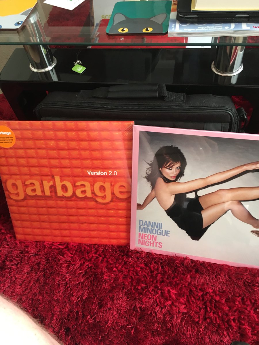 WestonJoeN's tweet image. New #Vinyl has arrived! @DanniiMinogue @garbage #NeonNights #Version20 #ThursdayThoughts #Music