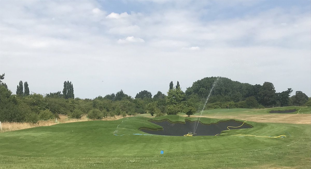 BlinderBunker's tweet photo. Challenging conditions for’growing in’ new turf @TheSpringsGolf_  I think we are winning the battle 💦💦😎 a drop of rain would be nice 🙏 https://t.co/slYHzbvGaT