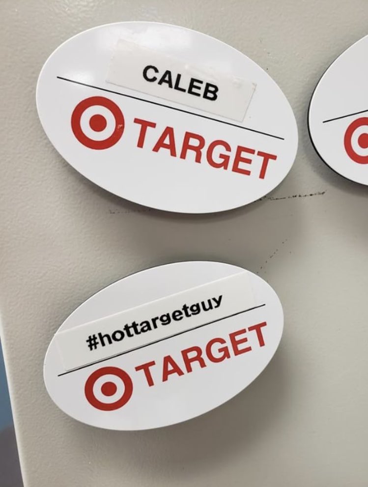 Amanda Lee on Twitter "Ok so there is this hot Target employee that I
