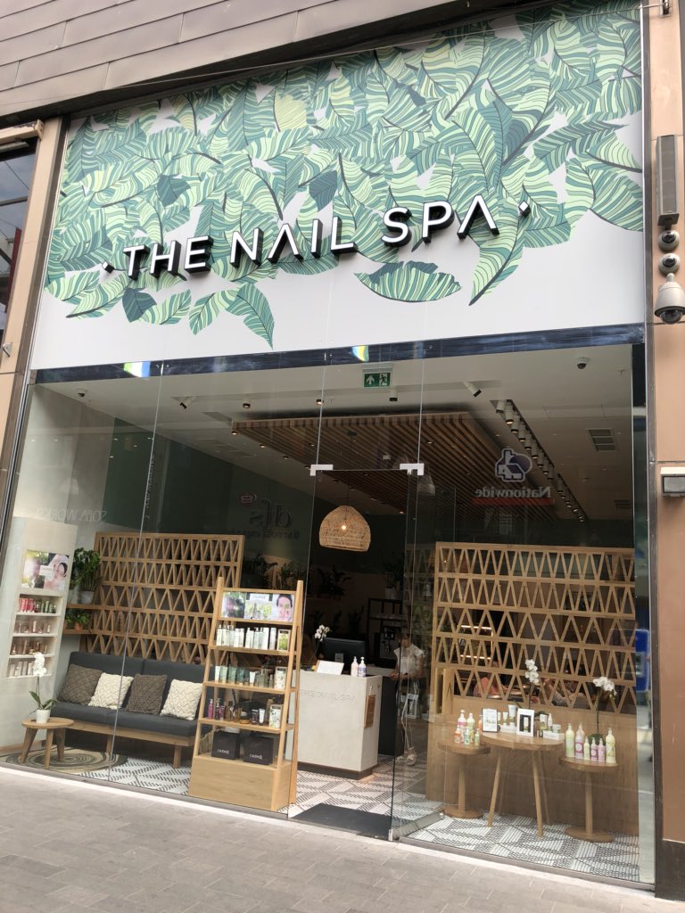 BluecrowTeam's tweet image. Photo shoot for another beautiful fit-out by the #blucrowteam 

Soon to be on our website! stay tuned for updates.

#thenailspa @westfieldlondon #Bespokebybluecrow #moretocome #thisislondon