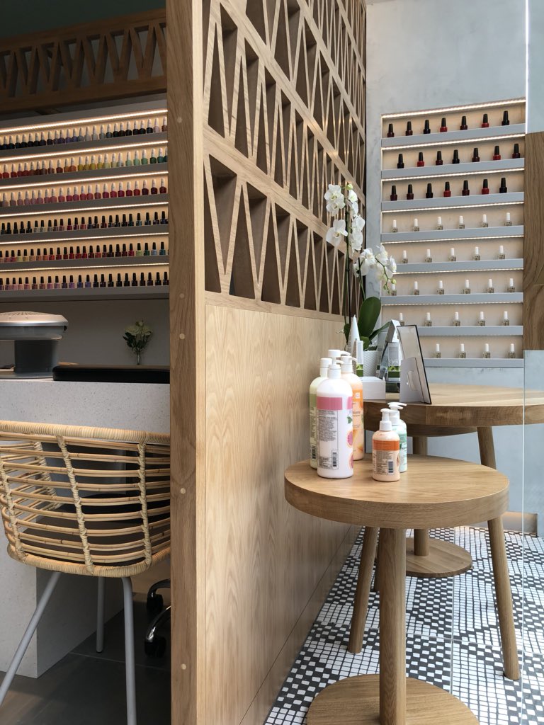 BluecrowTeam's tweet image. Photo shoot for another beautiful fit-out by the #blucrowteam 

Soon to be on our website! stay tuned for updates.

#thenailspa @westfieldlondon #Bespokebybluecrow #moretocome #thisislondon