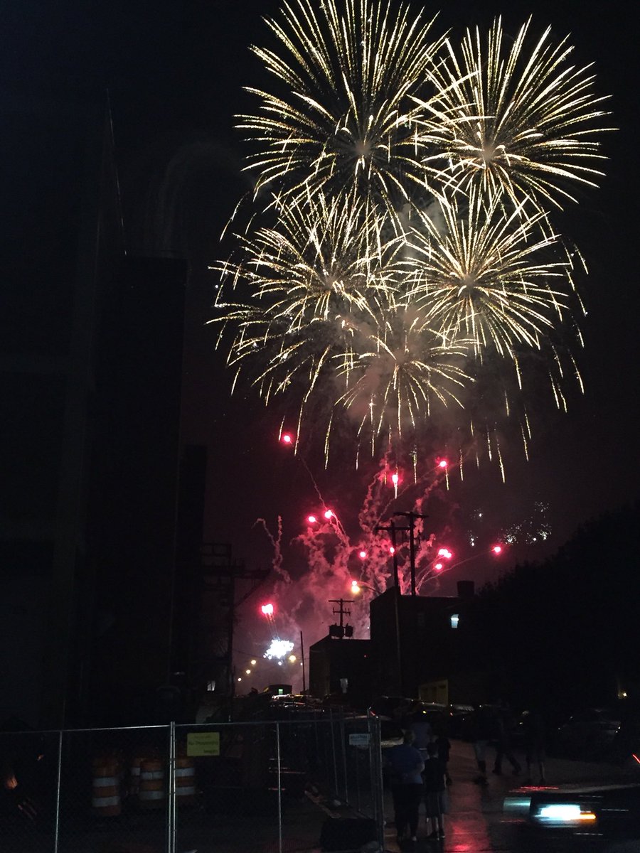 chrisjames1057's tweet photo. Lititz fireworks.  Their last ever? https://t.co/gcip4vLnYx