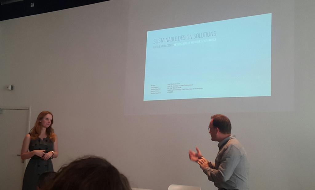 Onze Marit studeert vandaag af op Sustainable Designsolutions for middleclass housing in Pretoria, aan de TU Delft-bouwrechniek met een 8! Geweldig!