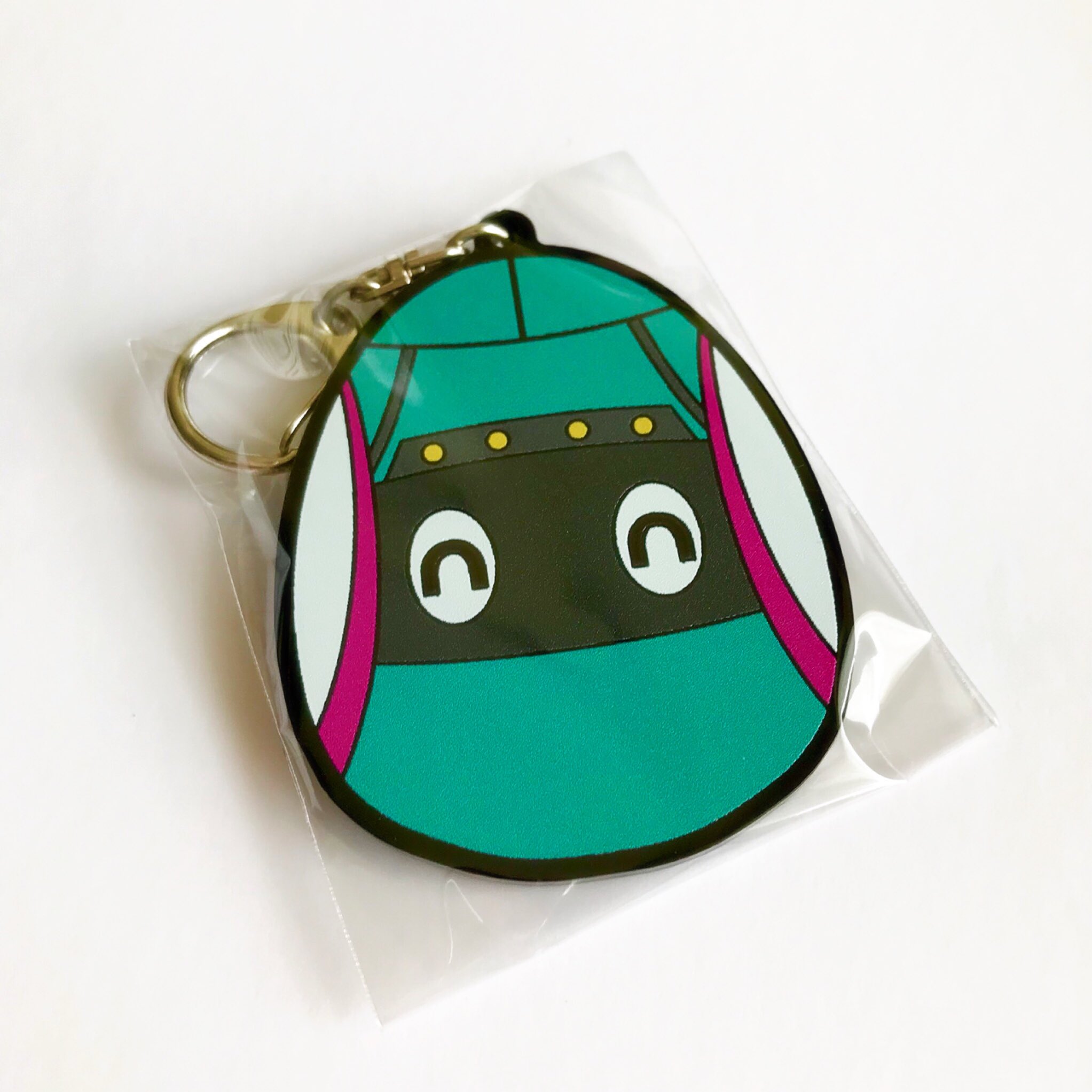 ট ইট র ももいろななえ Mydoo さんに注文してた息子用のアクキーが届いたのでみてみて シンカリオンのシャショット リュックver を黒ベースで作りました イラスト部分が立体的になってぱっと見ラバスト なのにアクリル みたいな 1