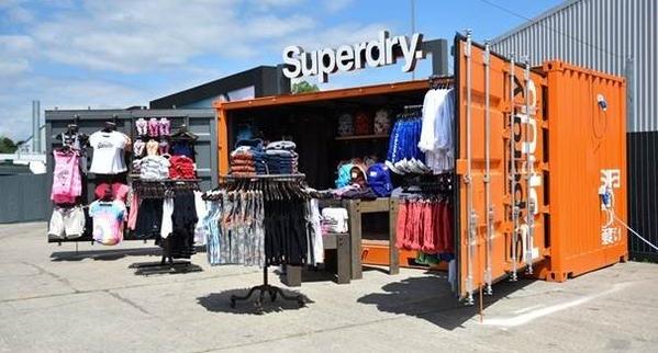 GlobalShopShow's tweet photo. Pop-ups have crafted their own niche in the retail industry. Read on to learn how short term leases have affected experiential retail. https://t.co/geelrsfIwH https://t.co/HJ1rL6ACO3
